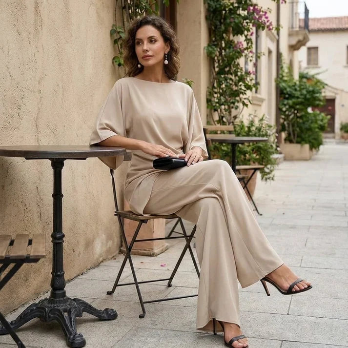 Gabriella | Completo con camicetta drappeggiata e pantalone ampio